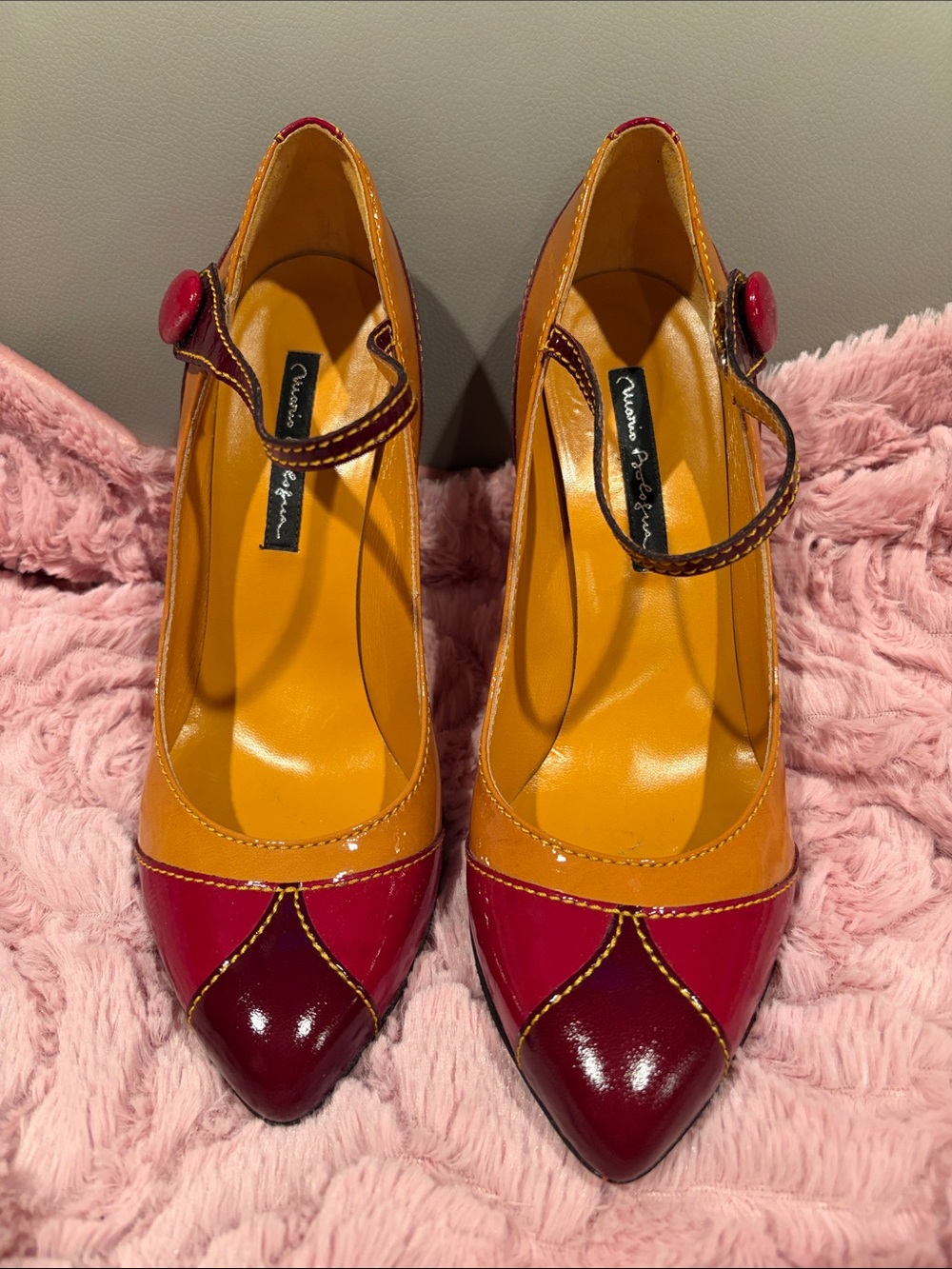 Mario Bologna (made in Italy) Two-Tone Orange and Red Pointed Mary Jane Pumps